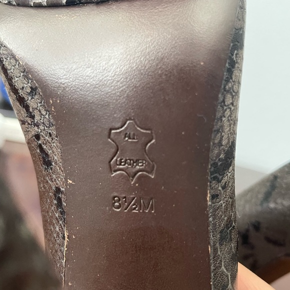 Tory Burch Jude platform snakeskin embossed heels - Picture 5 of 6